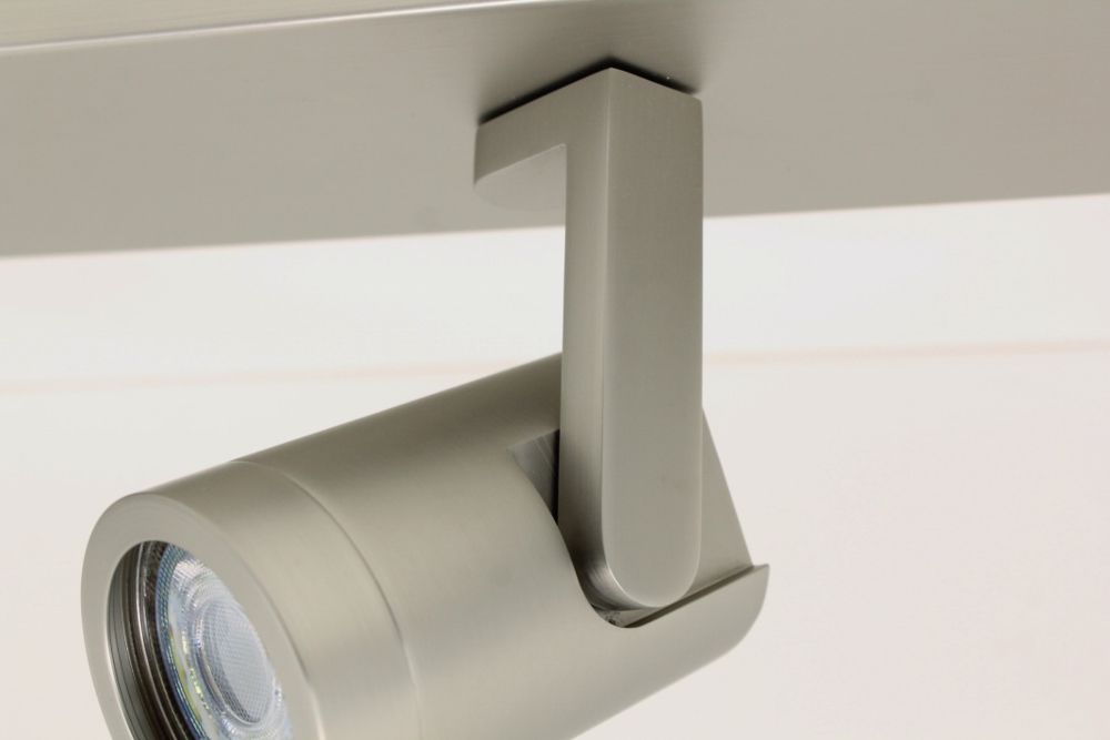 Stijlvolle strakke 3-lichts opbouwspot SCOOP balk | Staal