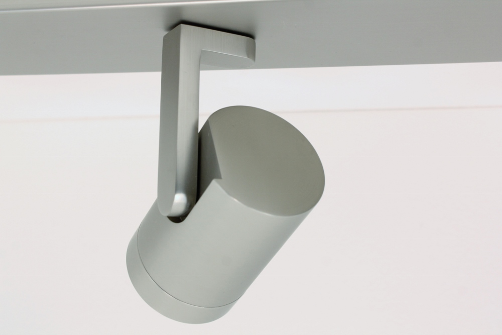 Stijlvolle strakke 3-lichts opbouwspot SCOOP balk | Staal