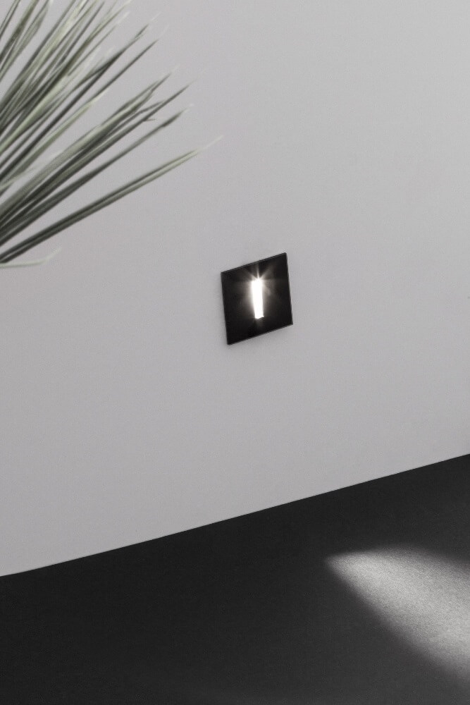 Trapverlichting / Inbouw minimalistische wandlamp NORA LED | Zwart