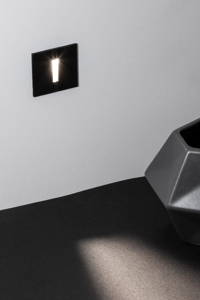 Trapverlichting / Inbouw minimalistische wandlamp NORA LED | Zwart