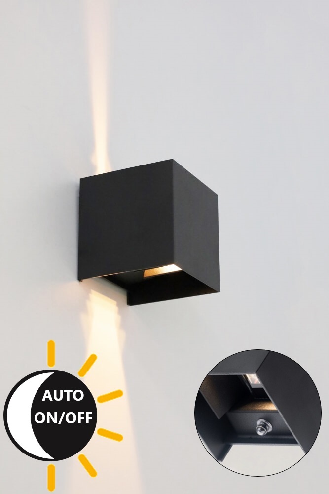 Vierkante LED buitenlamp ARRIGO met licht-donker sensor | Zwart