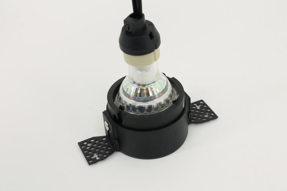 Zwarte ronde inbouwspot TRIMLESS FIXED GU10 | verstelbare stucrand