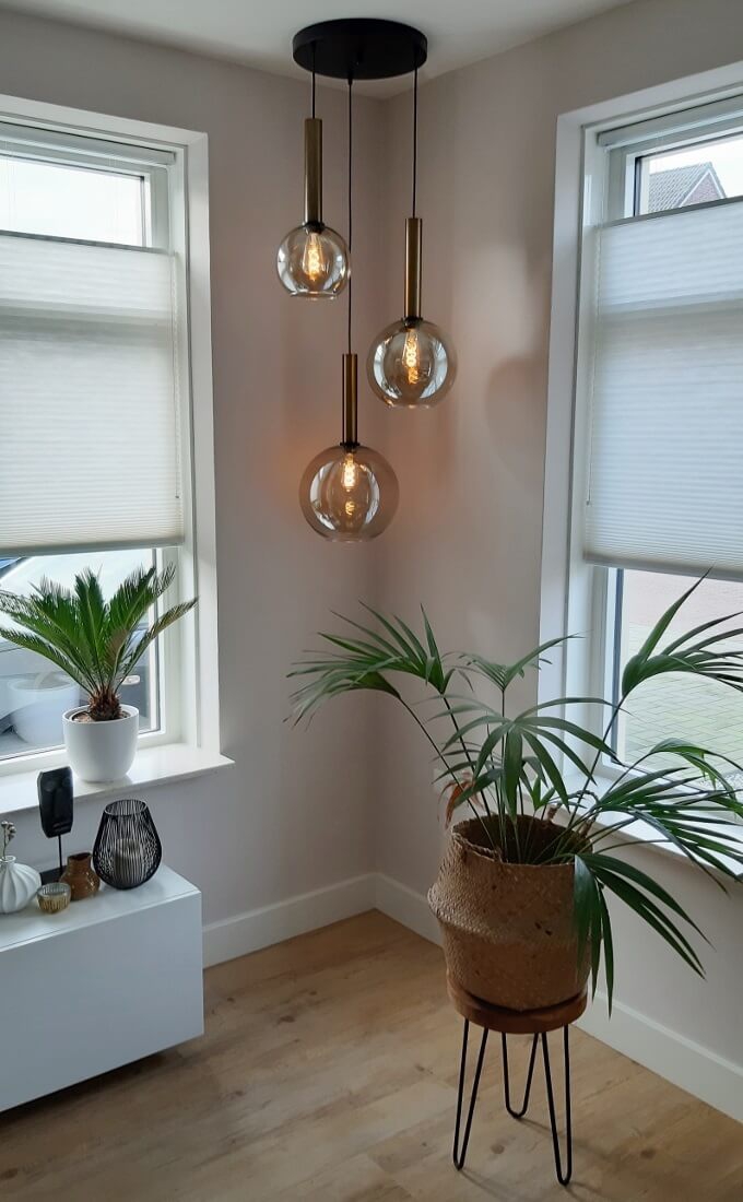 Glazen 3-lichts bronzen kokerhanglamp BALLS smoke fumé | Ronde plaat 35 cm