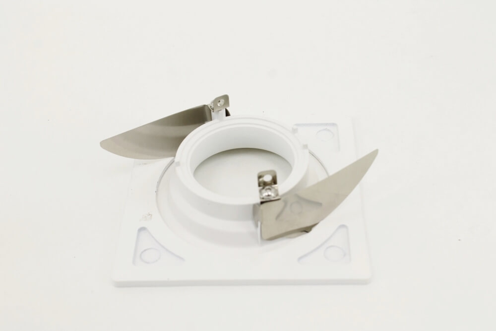 Witte vierkante inbouwspot CLICK&FIX licht verdiept | 10 cm