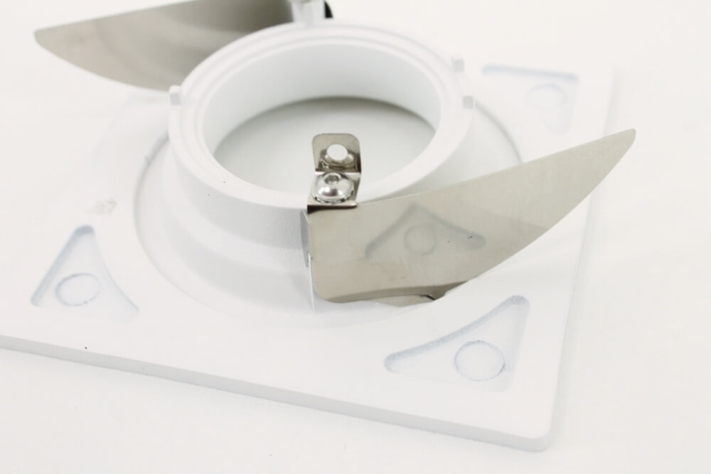 Witte vierkante inbouwspot CLICK&FIX licht verdiept | 10 cm