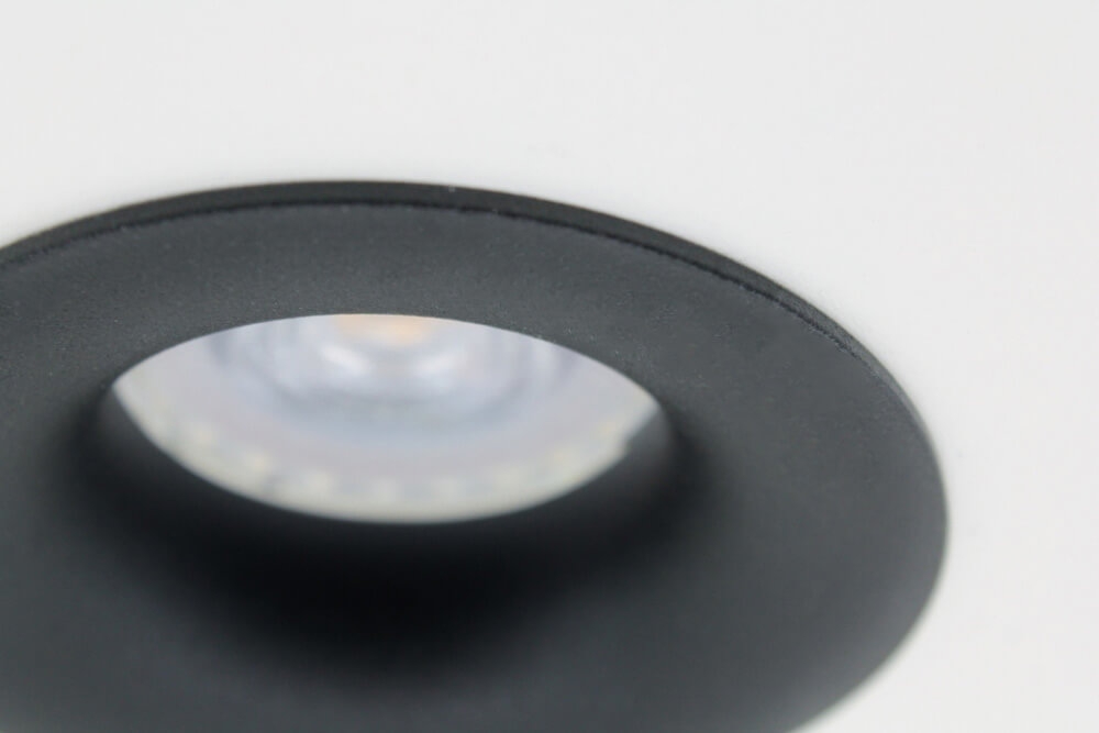 Zwarte ronde inbouwspot CLICK&FIX licht verdiept | 8,2 cm