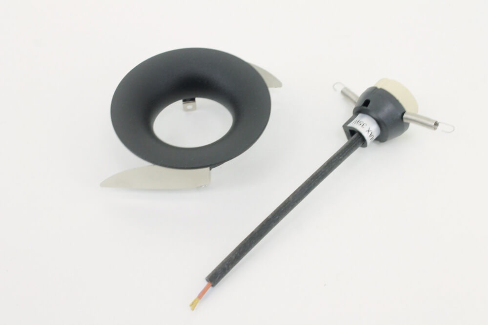 Zwarte ronde inbouwspot CLICK&FIX licht verdiept | 8,2 cm