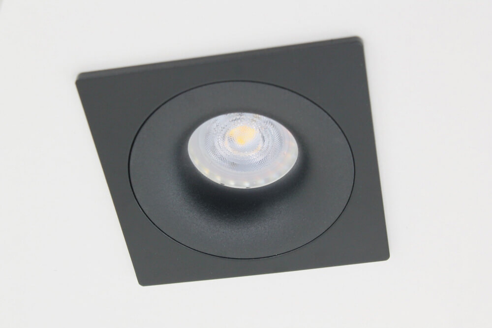 Zwarte vierkante inbouwspot CLICK&FIX licht verdiept | 10 cm