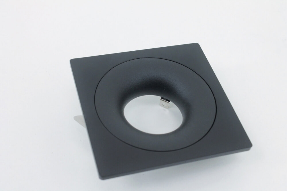 Zwarte vierkante inbouwspot CLICK&FIX licht verdiept | 10 cm