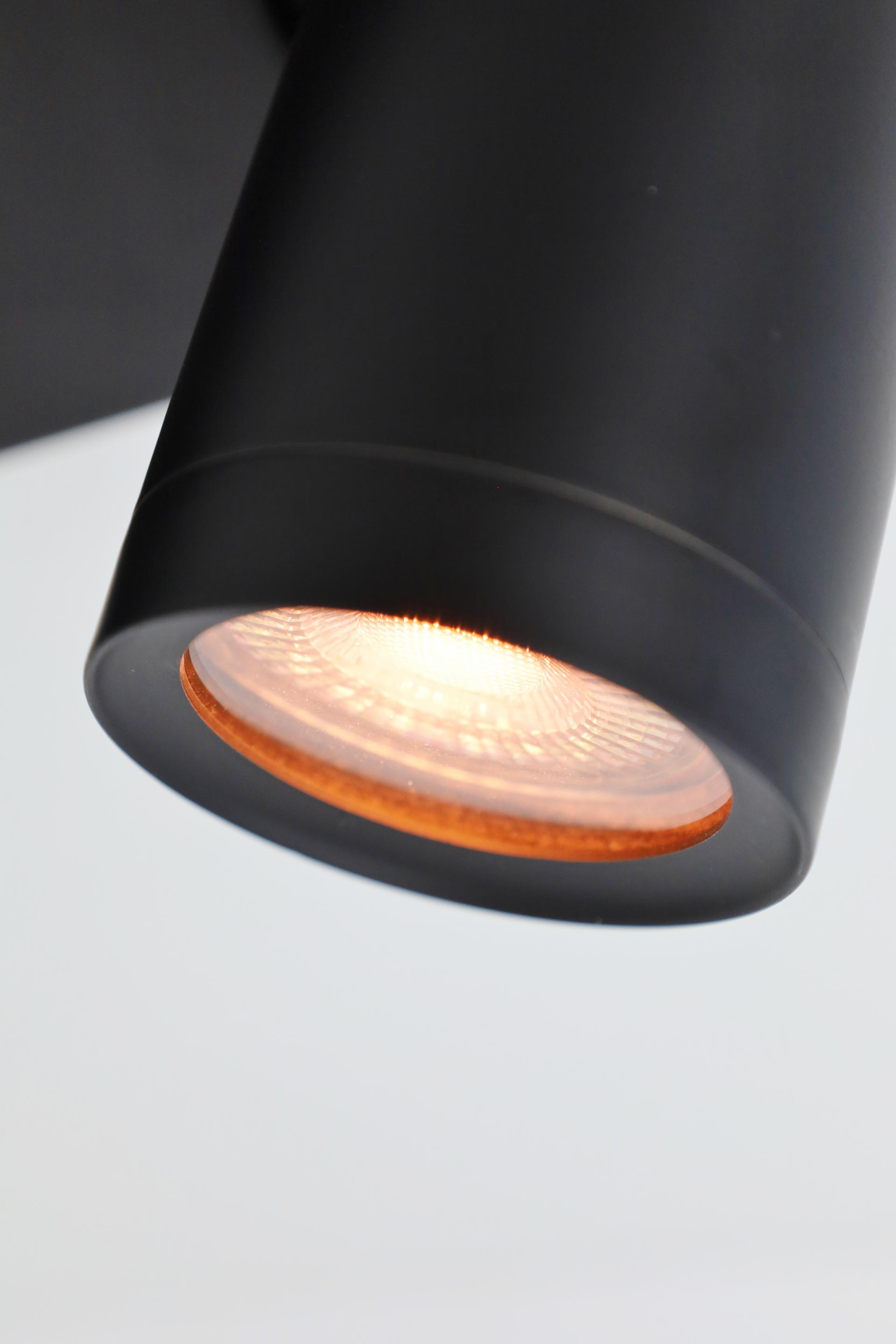 Strakke opbouwspot LEXI 3-lichts balk IP44 | Zwart