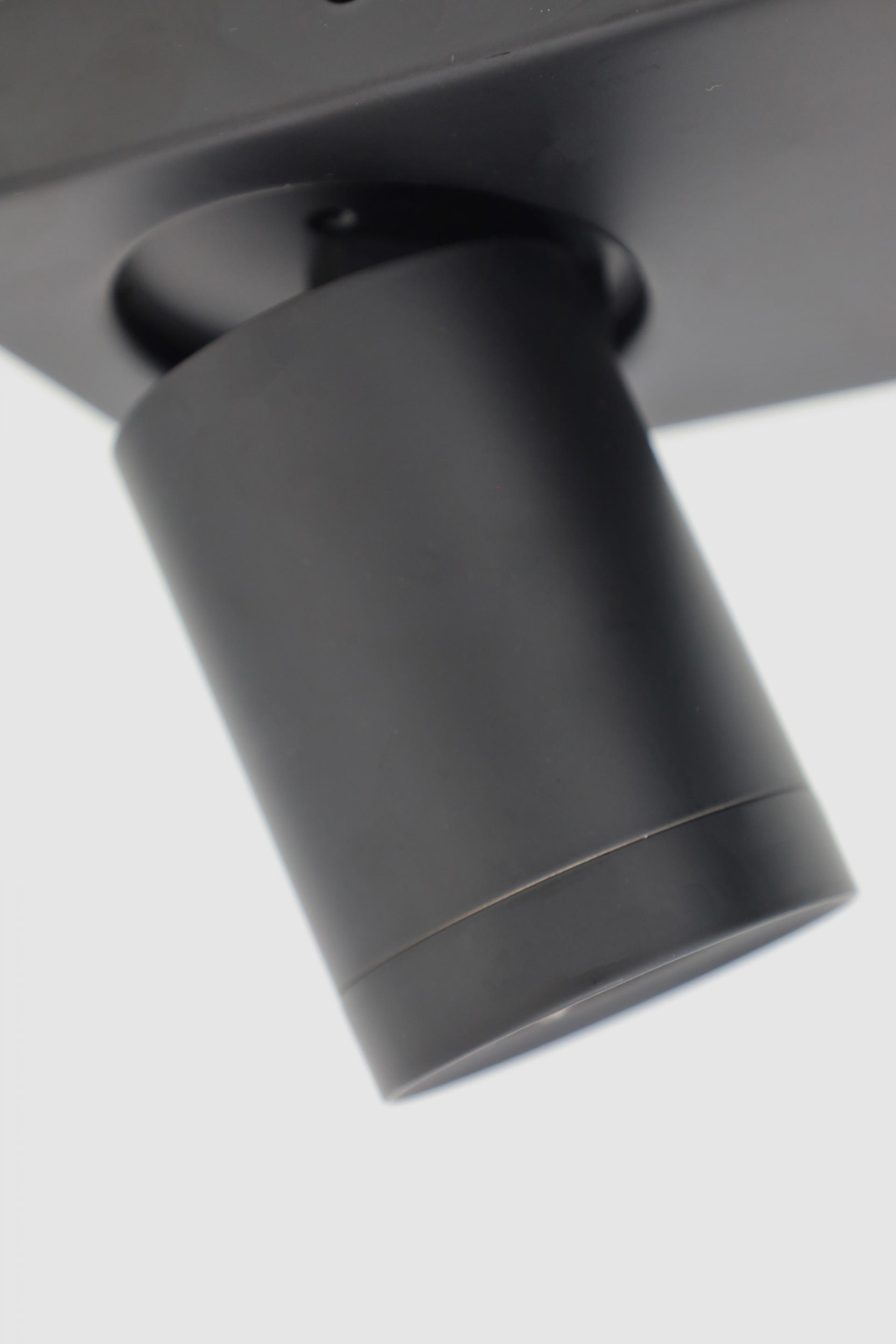 Strakke opbouwspot LEXI 3-lichts balk IP44 | Zwart