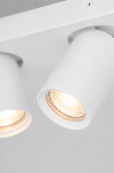 Strakke opbouwspot LEXI 3-lichts balk IP44 | Wit