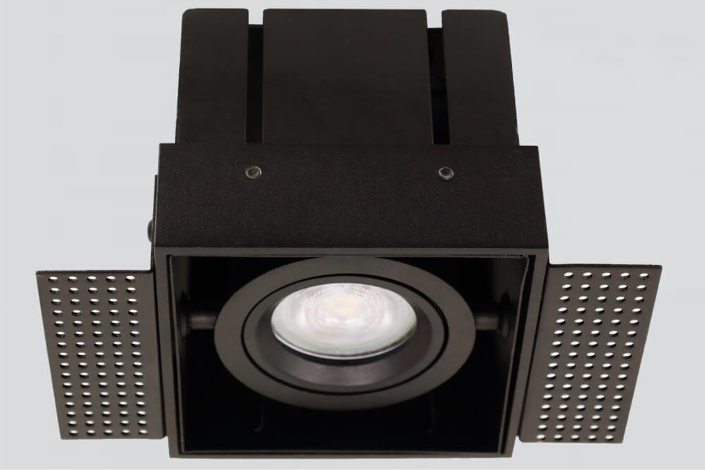 Zwarte inbouwspot TRIMLESS SINGLE GU10 | verstelbare stucrand