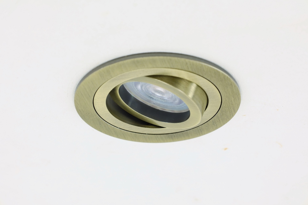Bronskleurige inbouwspot rond HELIUM | 9,2 cm