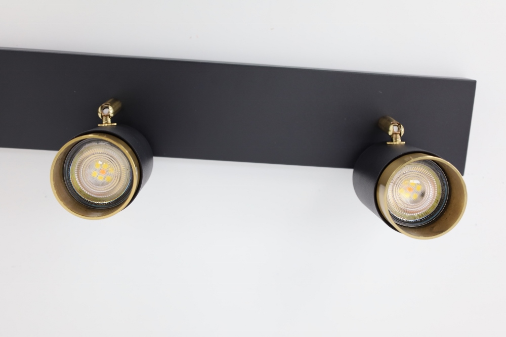 Elegante 4-lichts opbouwspot CAREGA balk | Zwart / Goud