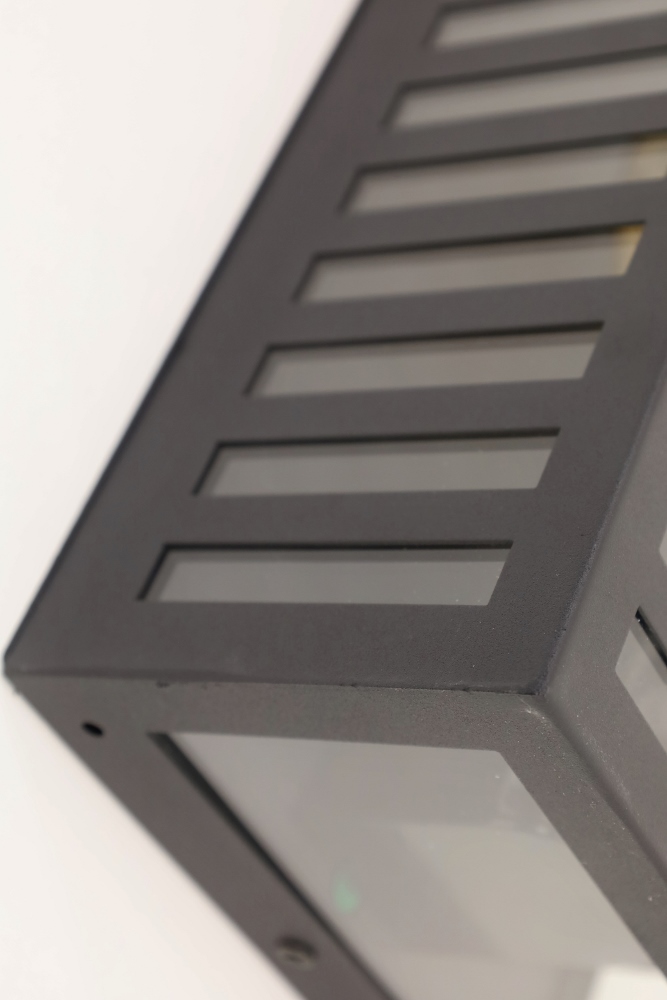 Strakke buitenlamp WESTFORD LAMEL wand | Zwart IP44