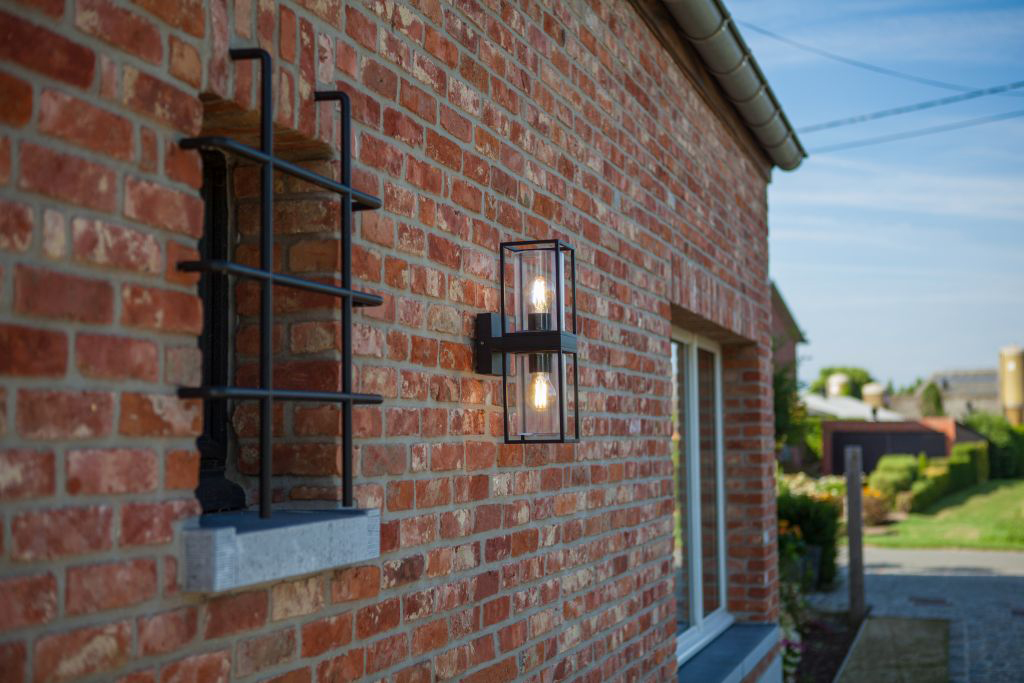 Moderne buitenlamp FLAIR up en down IP44 | Zwart