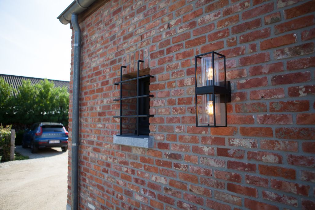 Moderne buitenlamp FLAIR up en down IP44 | Zwart