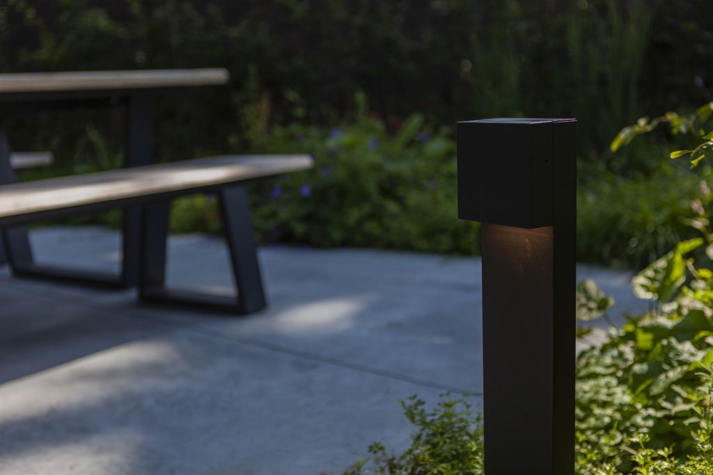 Strakke staande buitenlamp GEMINI down | Zwart