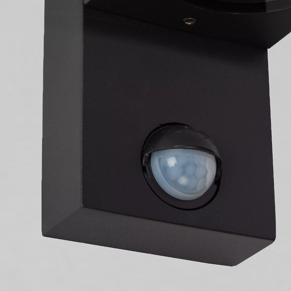 Buitenlamp ZORA 1-lichts vierkant met bewegingssensor | Zwart