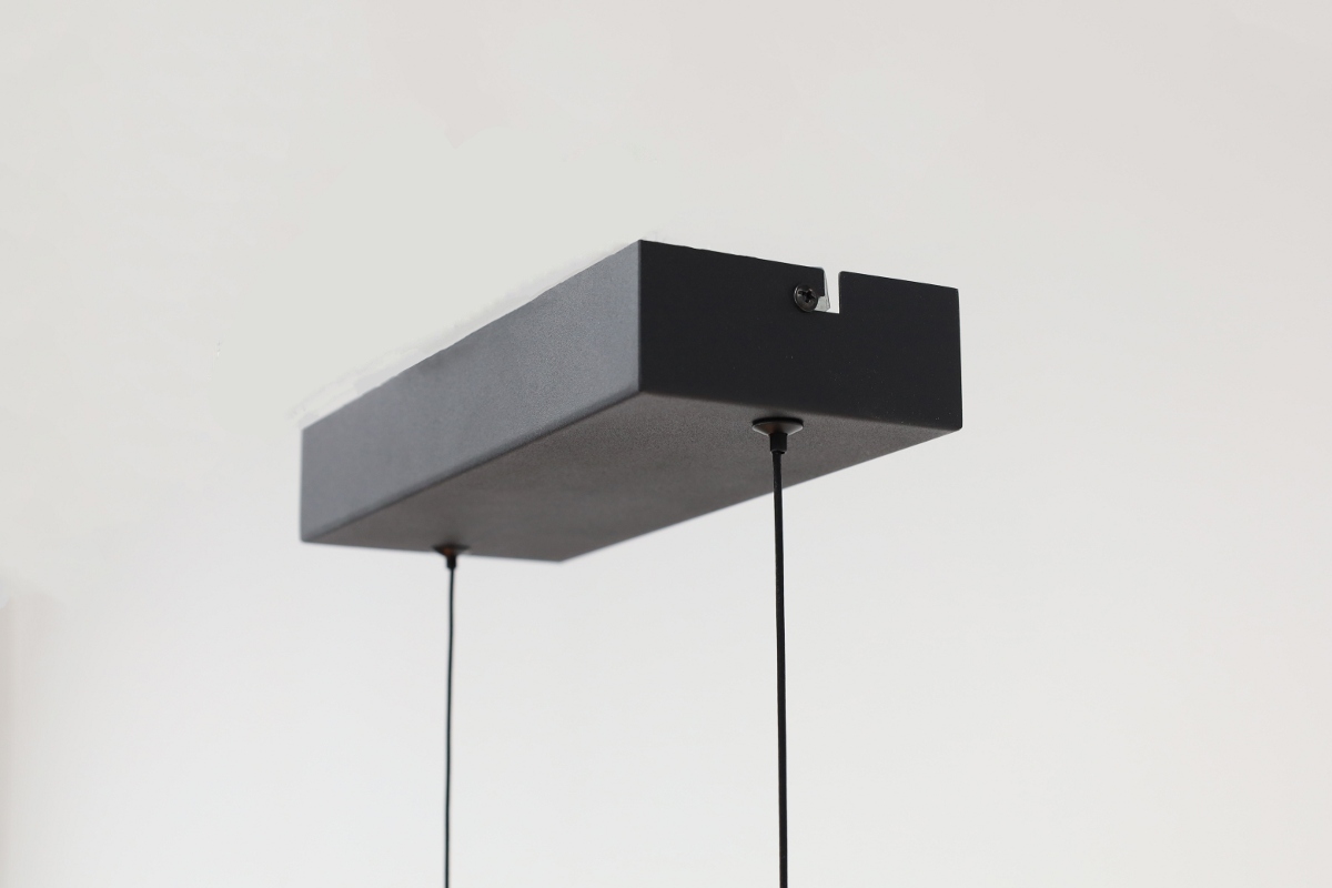 Strakke hanglamp TANDRIA 140 cm | Zwart
