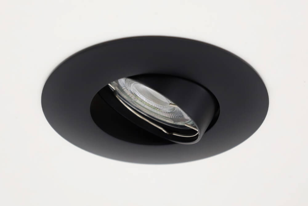 Zwarte inbouwspot CLASSIC met brede rand | 9,5 cm