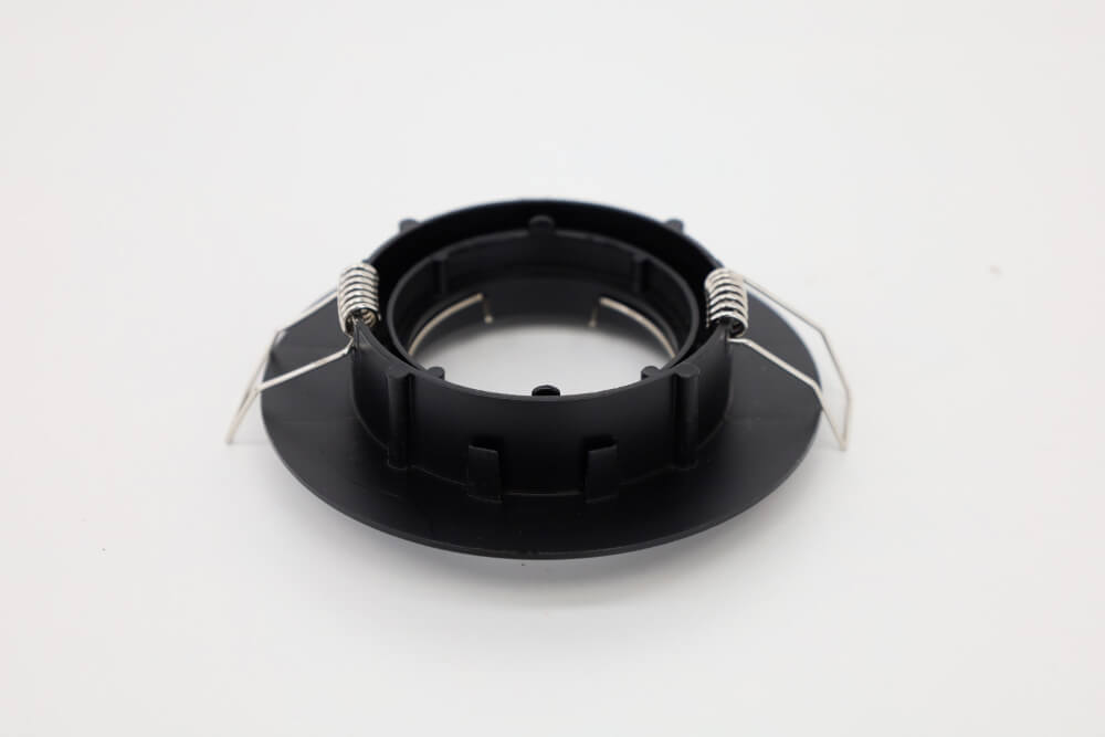 Zwarte inbouwspot CLASSIC met brede rand | 9,5 cm