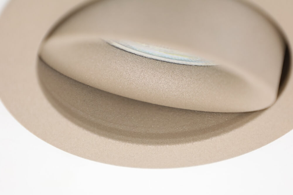 Elegante ronde inbouwspot SMOOTH kantelbaar 9,2 cm | Zand / Quartz