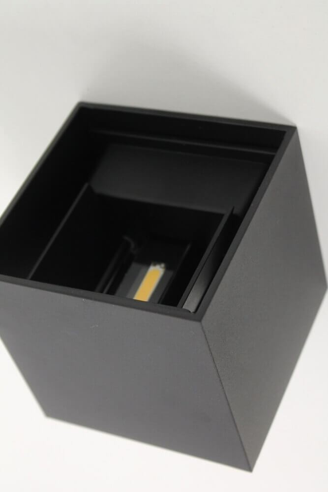 Vierkante LED buitenlamp ARRIGO met bewegingssensor | Zwart