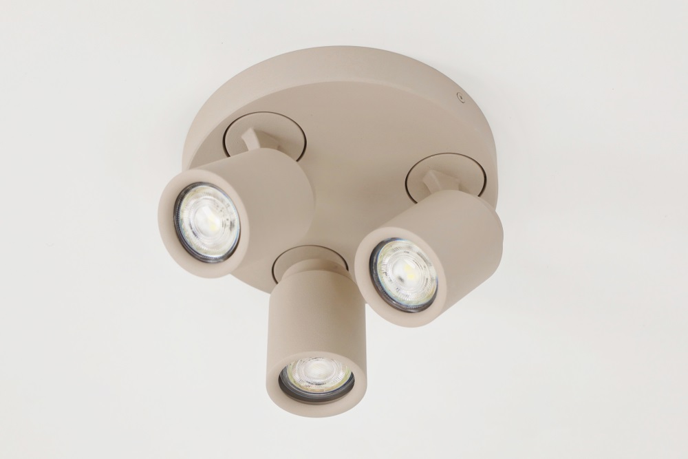 Stijlvolle opbouwspot ATTIRA 3-lichts rond GU10 | Creme / Zand