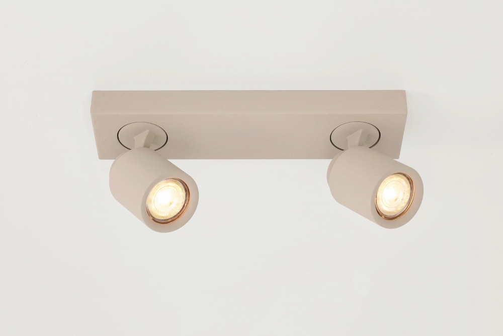 Stijlvolle opbouwspot ATTIRA 2-lichts balk GU10 | Creme / Zand