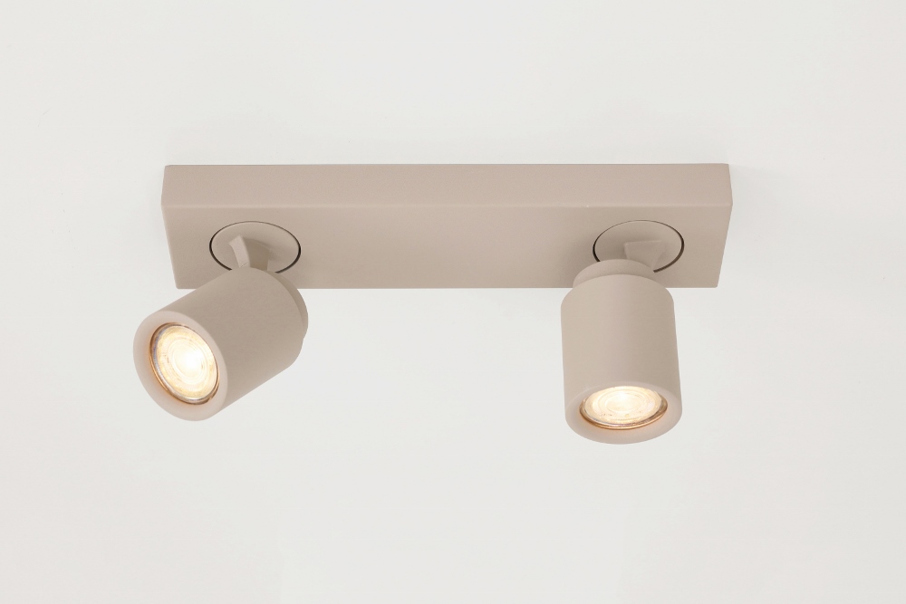 Stijlvolle opbouwspot ATTIRA 2-lichts balk GU10 | Creme / Zand