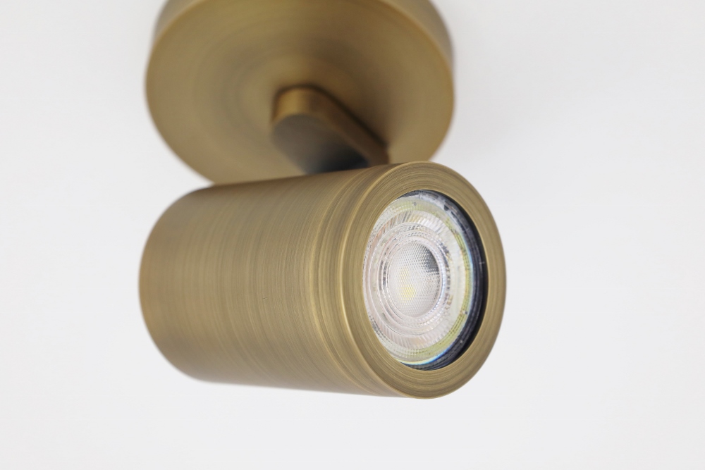 Stijlvolle strakke 1-lichts opbouwspot SCOOP rond | Brons