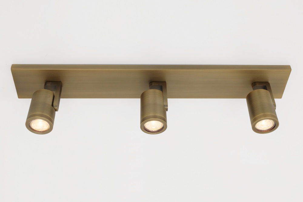 Stijlvolle strakke 3-lichts opbouwspot SCOOP balk | Brons