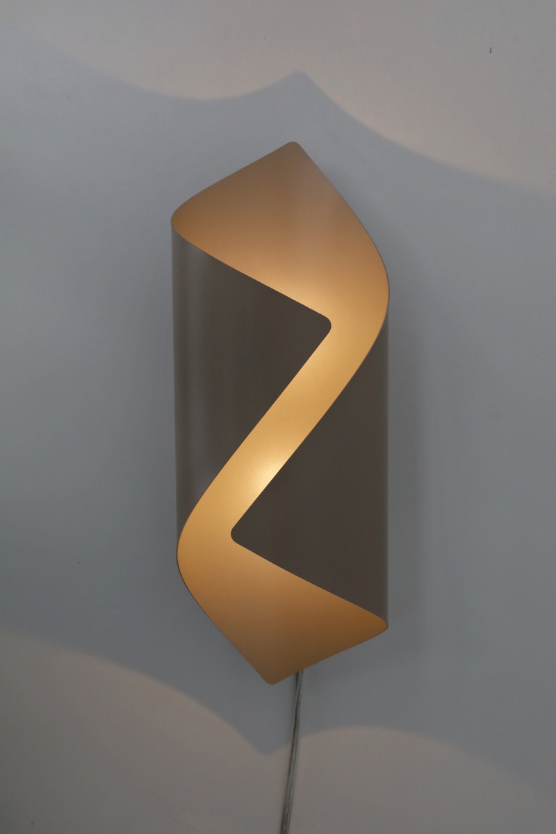 Stijlvolle wandlamp LATIA | Zand