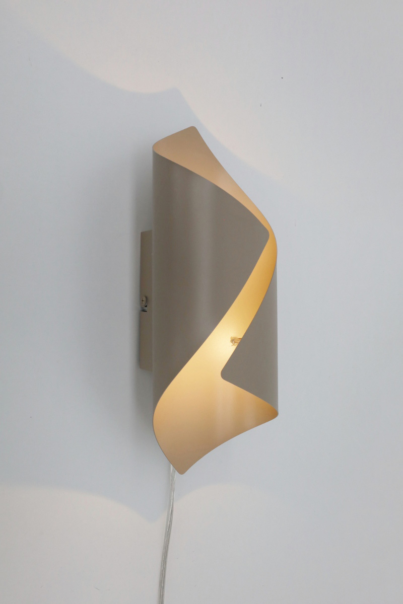 Stijlvolle wandlamp LATIA | Zand