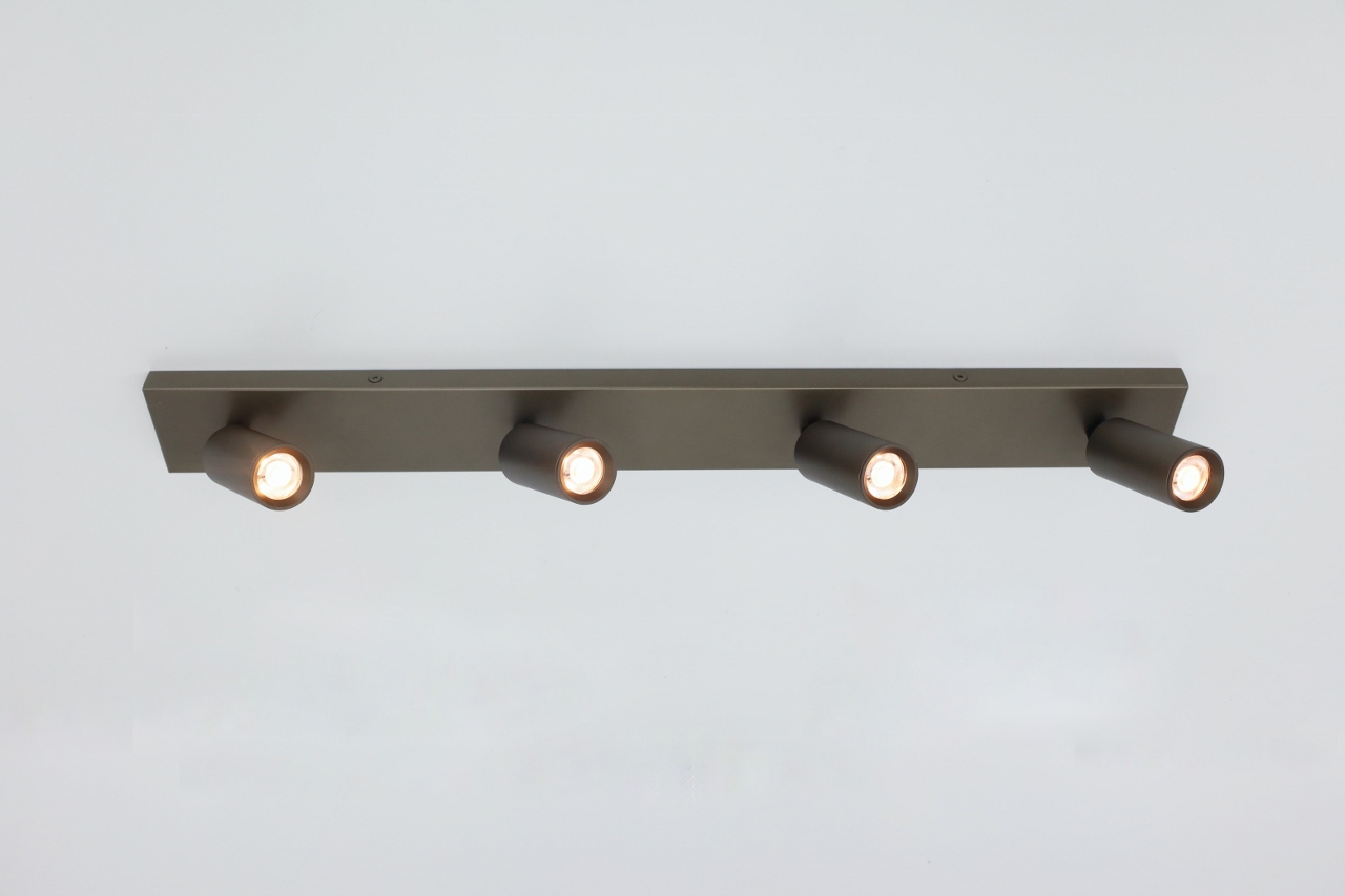 Strakke opbouwspot CHIRA 4-lichts | Brons