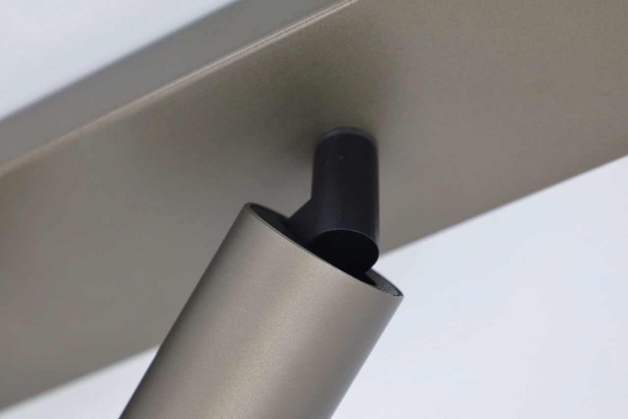 Strakke opbouwspot CHIRA 4-lichts | Brons