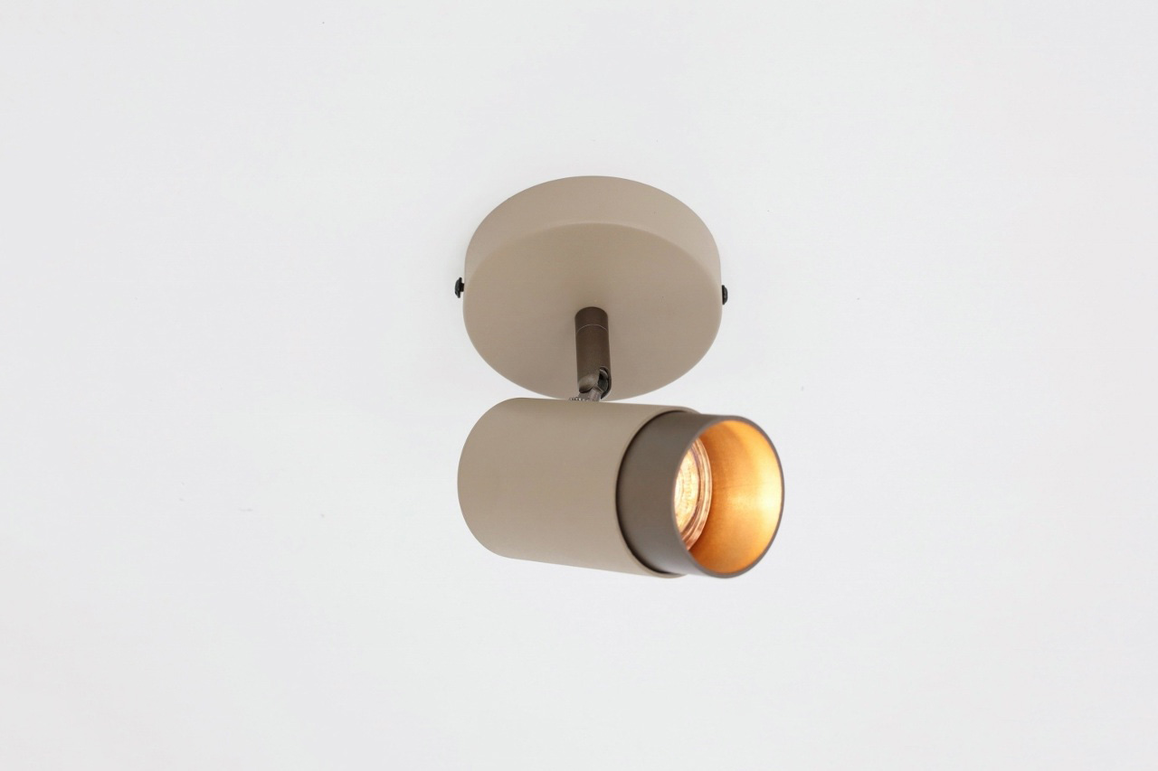 Elegante opbouwspot CAREGA 1-lichts | Zand / Mokka