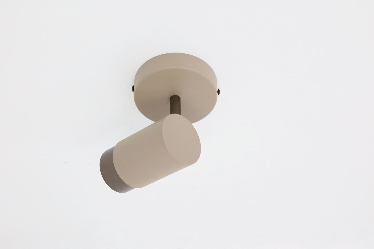 Elegante opbouwspot CAREGA 1-lichts | Zand / Mokka
