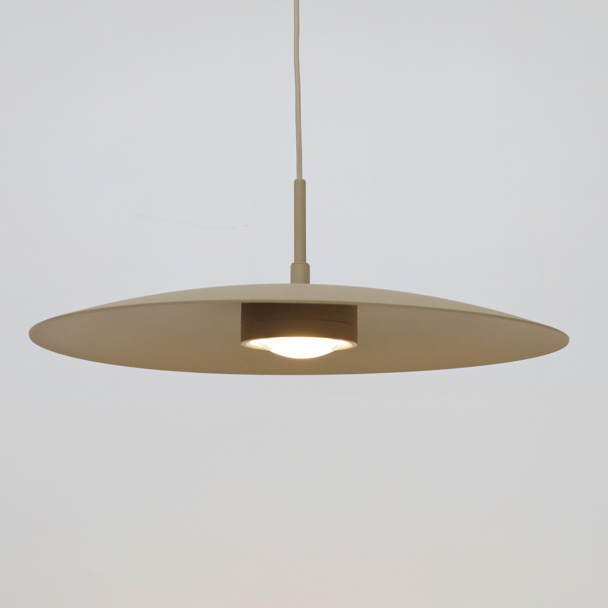 Minimalistische hanglamp SAN | Zand