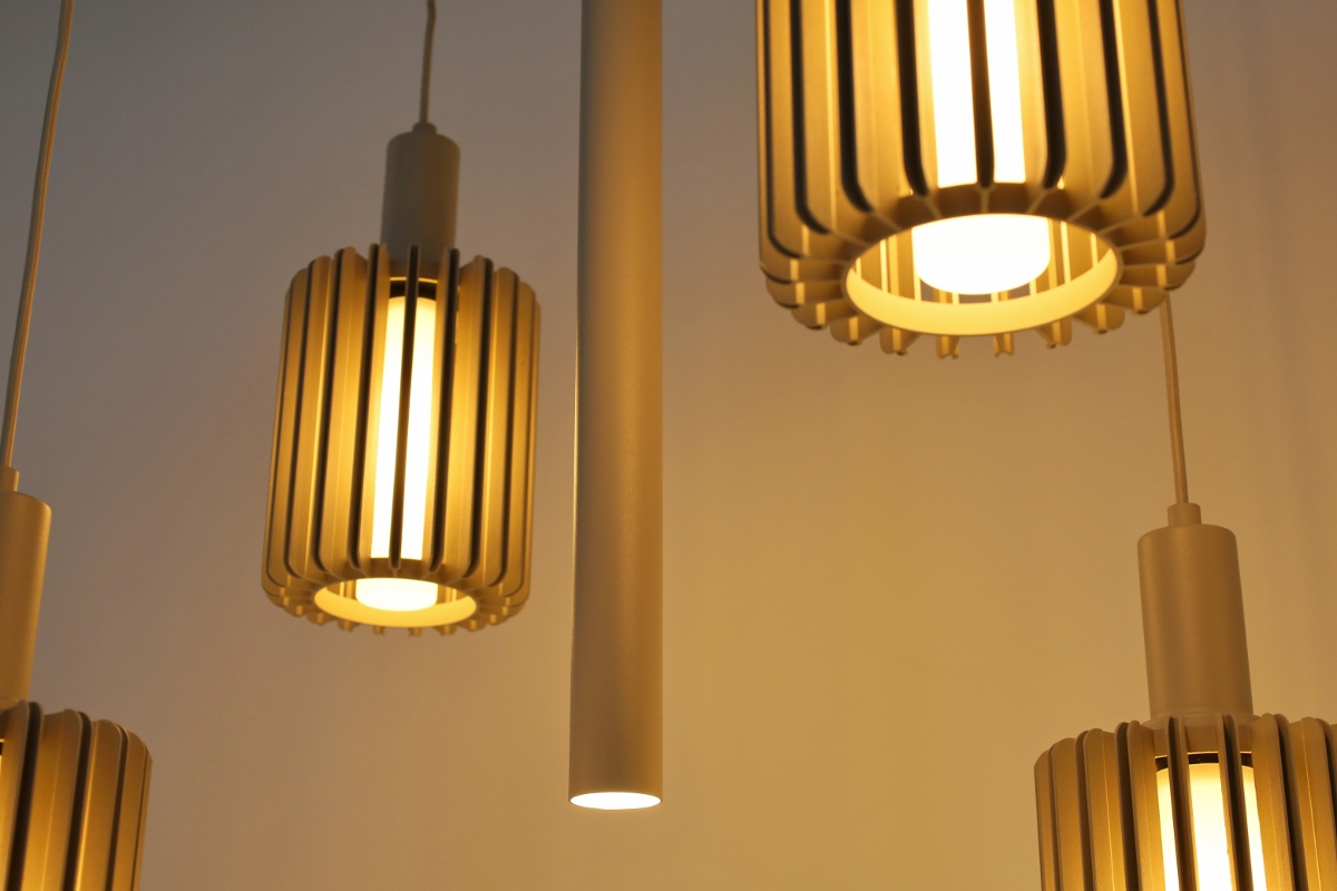 Stijlvolle hanglamp LAMBRES 9-lichts | Zand