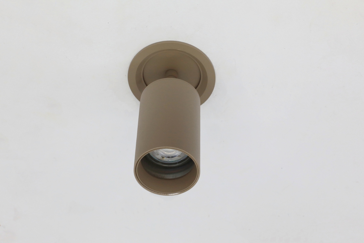 Elegante semi inbouwspot RANDY GU10 | Zand / Quartz