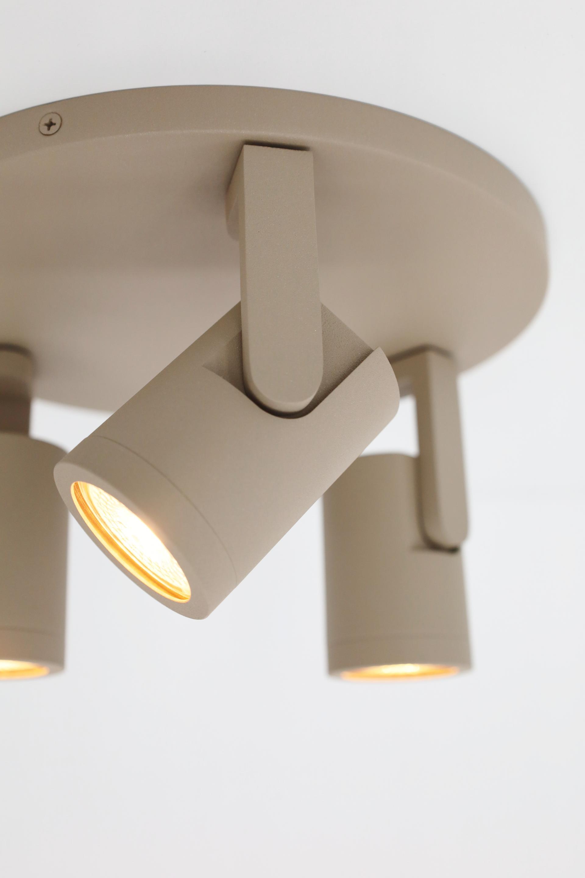 Strakke opbouwspot SCOOP 3-lichts rond | Zand