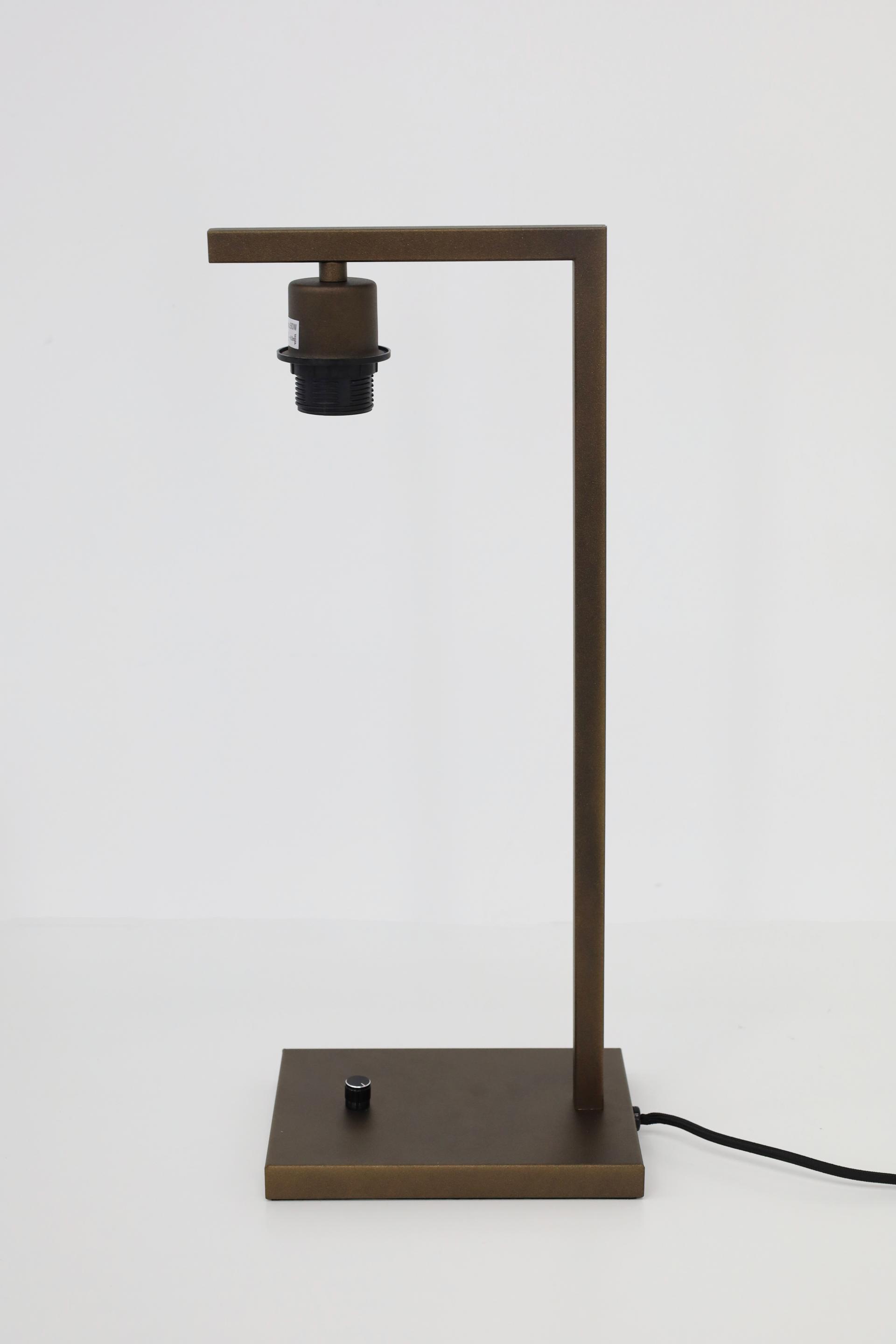 Strakke tafellamp STANG | Cacao