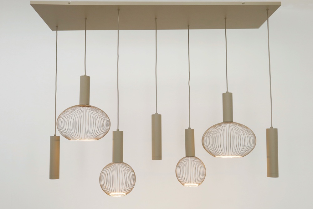 Hanglamp FILO 130 x 30 cm 7-lichts zand / quartz | Compleet