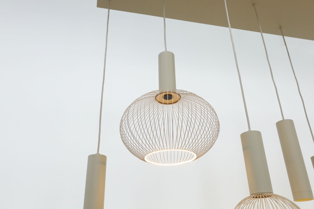 Hanglamp FILO 130 x 30 cm 7-lichts zand / quartz | Compleet
