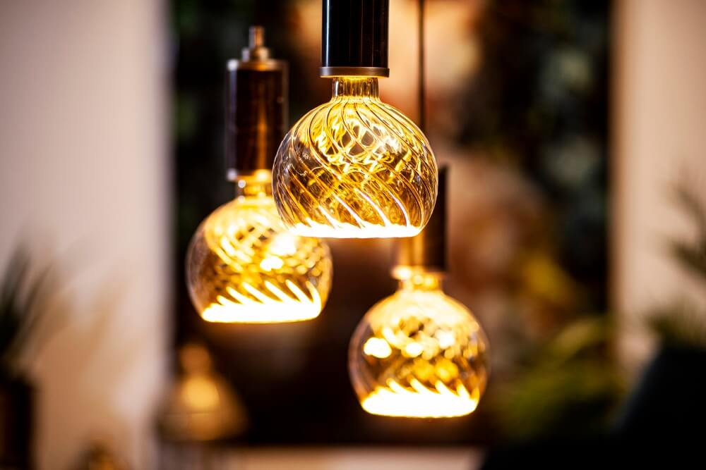 Segula Floating LED lamp E27 | Globe Twisted 200 mm | Smoke