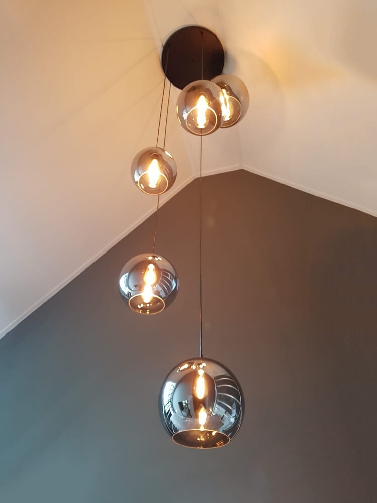 5-lichts hanglamp BALLOON metallic smoke zwart | Ronde plafondplaat 45 cm