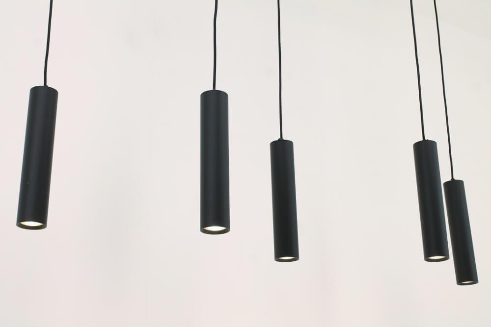 Minimalistische koker hanglamp RUNNY 5-lichts 130x25 cm | Zwart